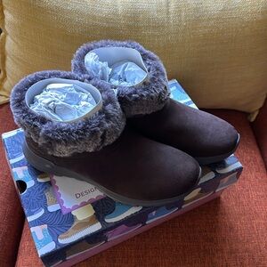 Skechers GoWalk boots brown sz 8